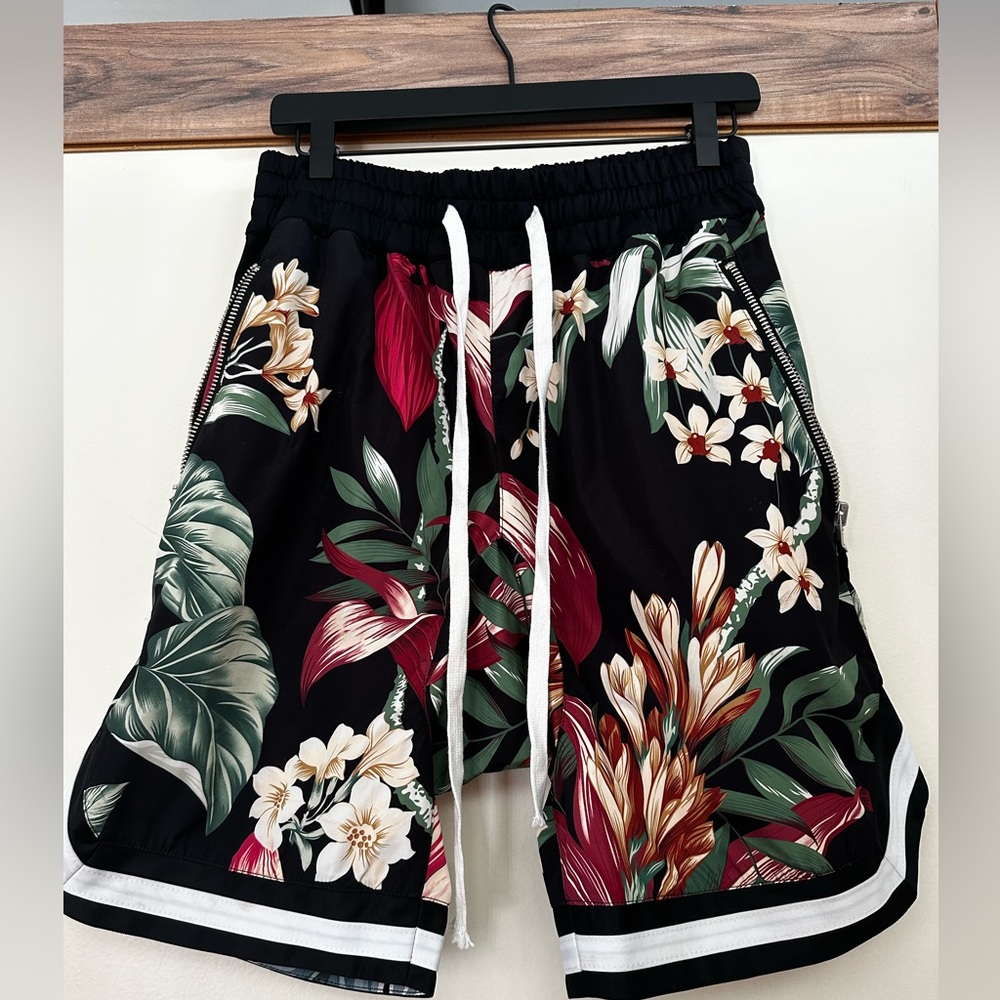 Men’s brand new floral shorts w RIRI zippers Sz M